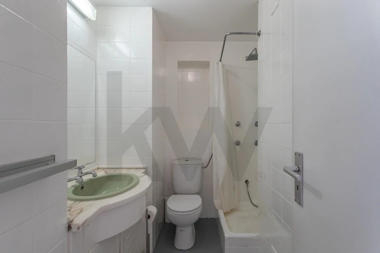 Apartamento T3 para Arrendamento em São Domingos de Benfica Foto 25