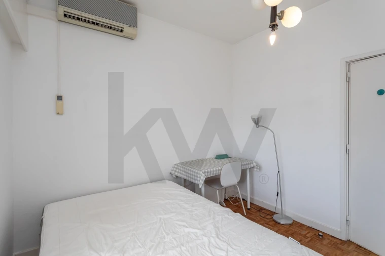 Apartamento T3 para Arrendamento em São Domingos de Benfica Foto 13