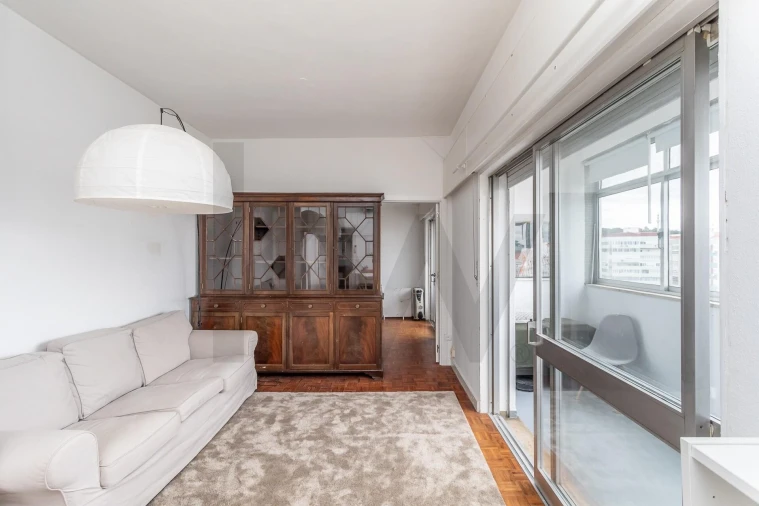 Apartamento T3 para Arrendamento em São Domingos de Benfica Foto 29
