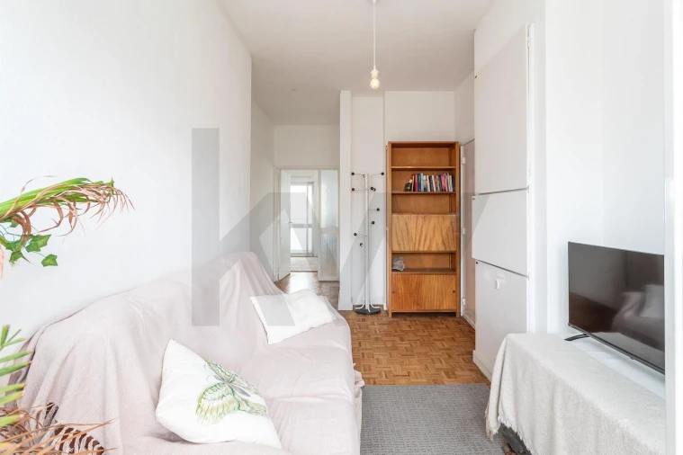 Apartamento T3 para Arrendamento em São Domingos de Benfica Foto 3