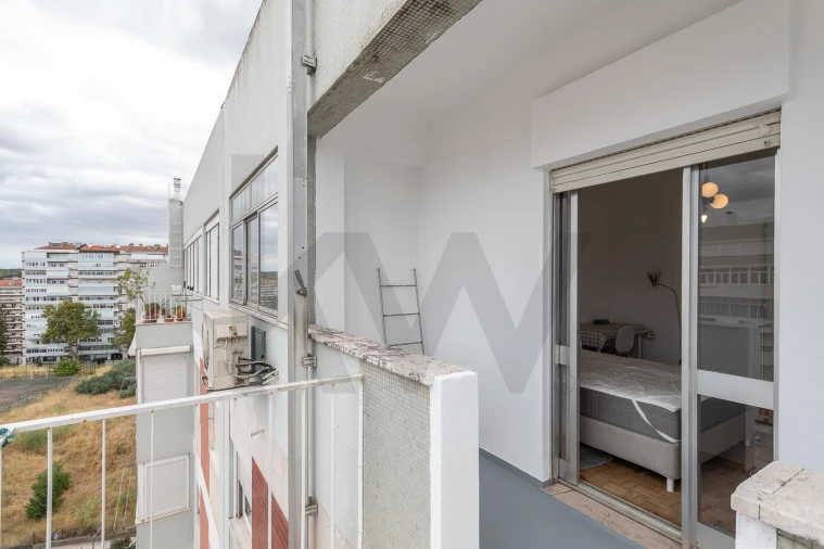 Apartamento T3 para Arrendamento em São Domingos de Benfica Foto 16
