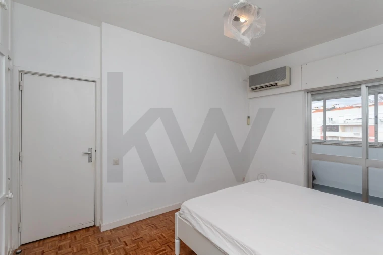 Apartamento T3 para Arrendamento em São Domingos de Benfica Foto 24