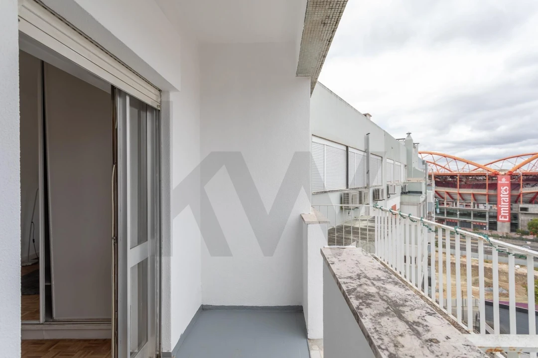 Apartamento T3 para Arrendamento em São Domingos de Benfica Foto 15