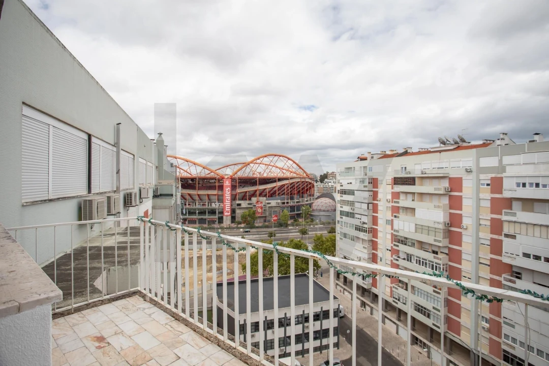 Apartamento T3 para Arrendamento em São Domingos de Benfica Foto 17
