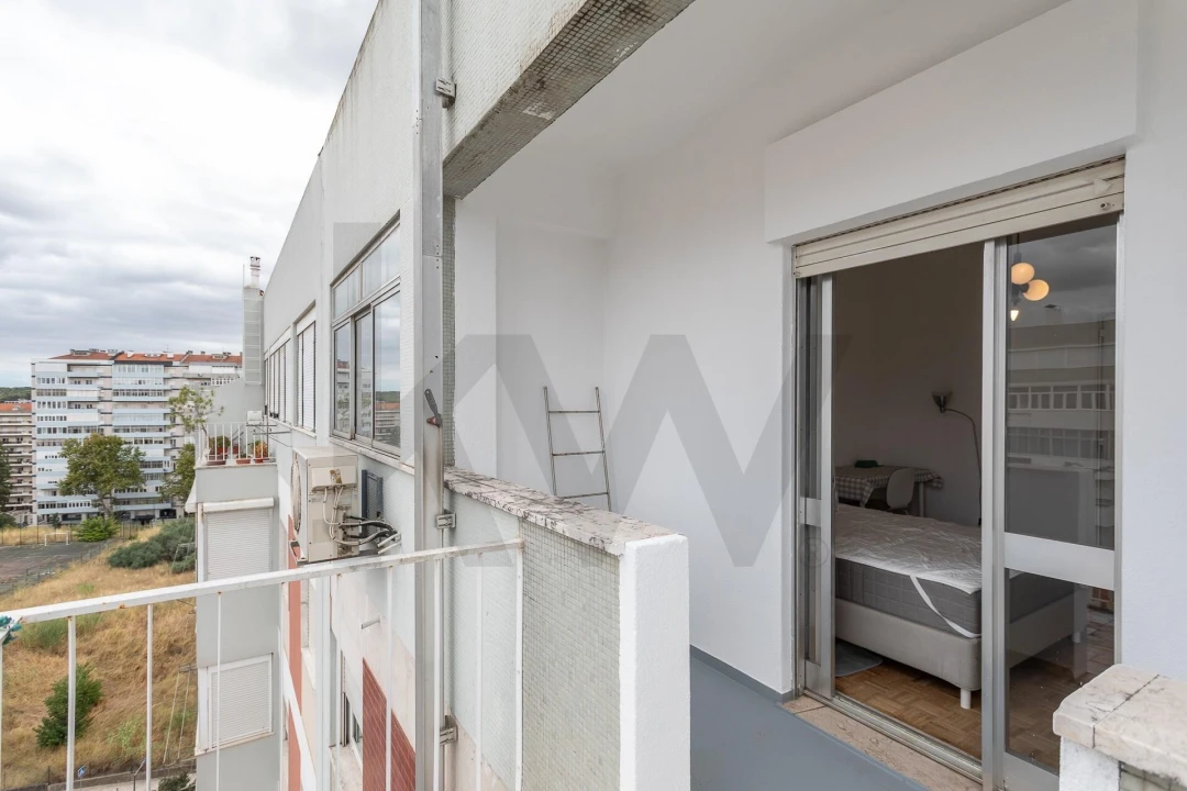 Apartamento T3 para Arrendamento em São Domingos de Benfica Foto 16