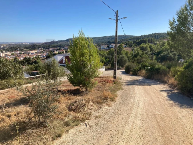Terreno para Venda em Alverca do Ribatejo e Sobralinho Foto 2
