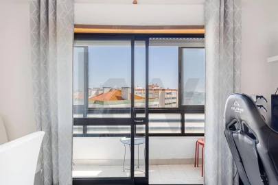 Apartamento T2 para Venda em Massamá e Monte Abraão