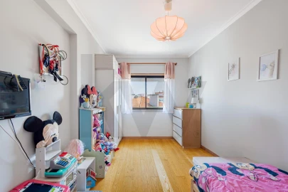 Apartamento T2 para Venda em Massamá e Monte Abraão