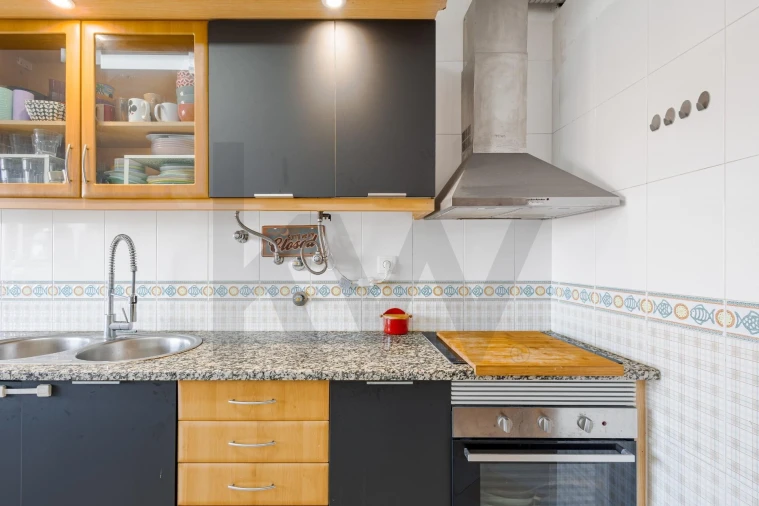 Apartamento T2 para Venda em Massamá e Monte Abraão Foto 18