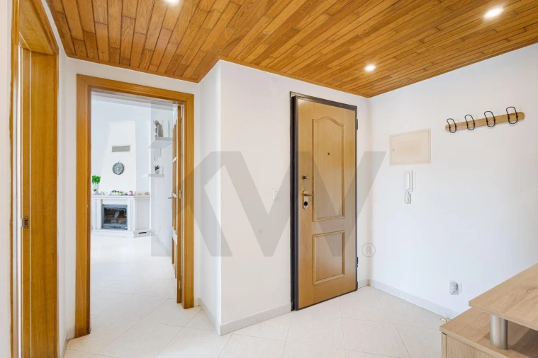 Apartamento T2 para Venda em Massamá e Monte Abraão Foto 7
