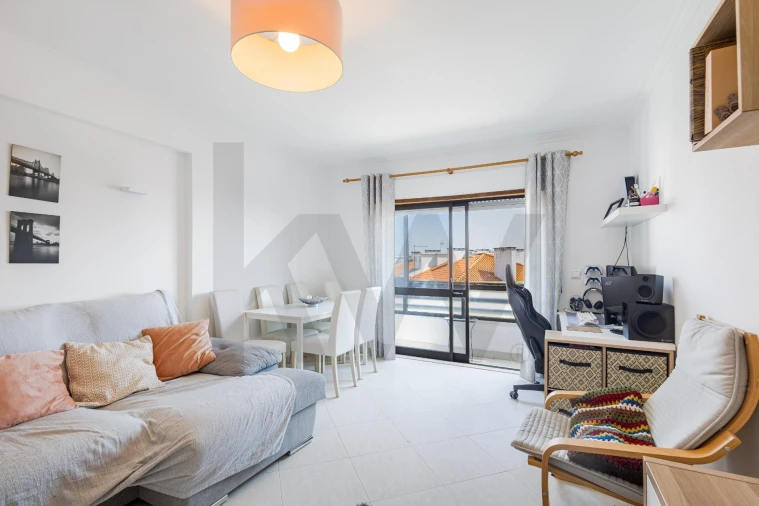 Apartamento T2 para Venda em Massamá e Monte Abraão Foto 2