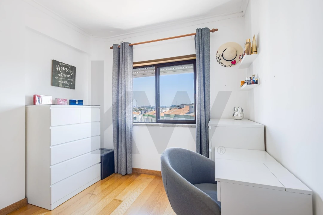 Apartamento T2 para Venda em Massamá e Monte Abraão Foto 12