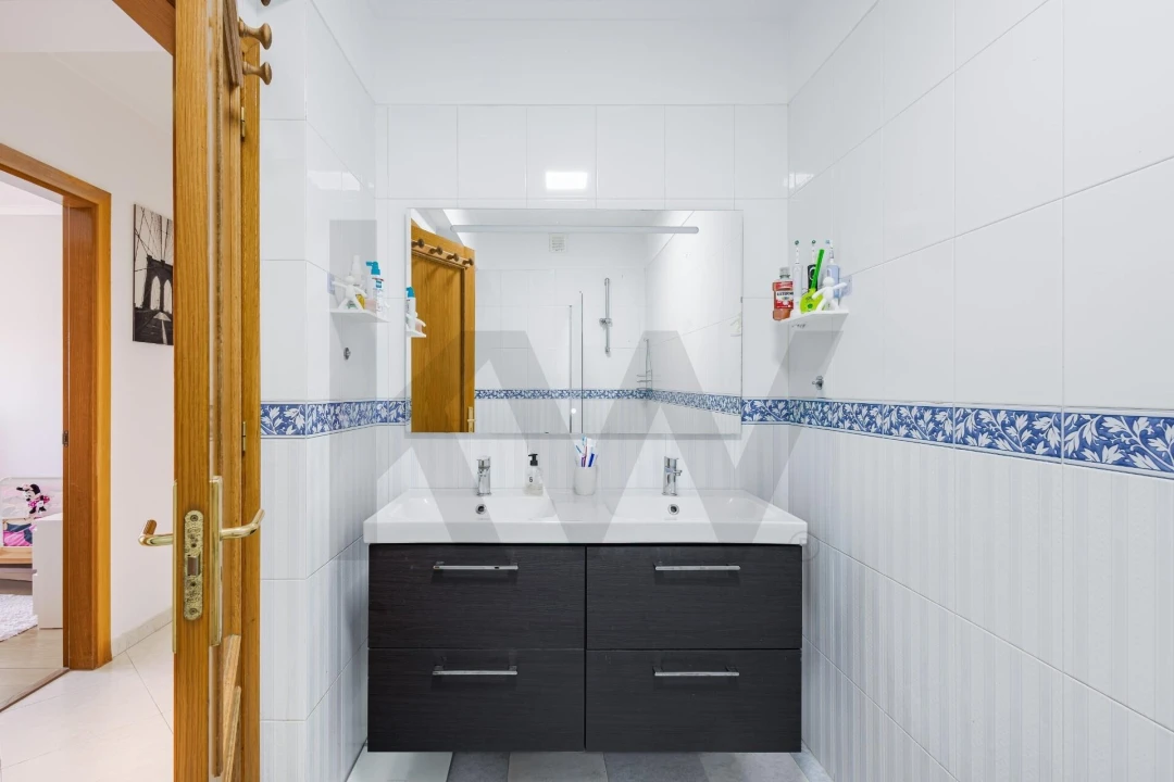 Apartamento T2 para Venda em Massamá e Monte Abraão Foto 22