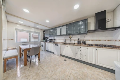 Apartamento T3 para Venda em Braga (Maximinos, Sé e Cividade)