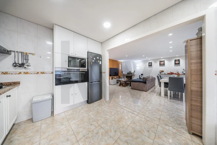 Apartamento T3 para Venda em Braga (Maximinos, Sé e Cividade) Foto 8
