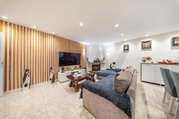 Apartamento T3 para Venda em Braga (Maximinos, Sé e Cividade) Foto 11