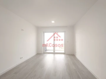 Apartamento T2 para Arrendamento em Silveira