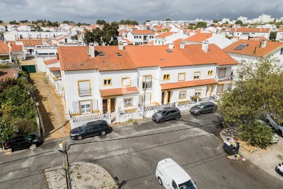 Moradia T3 para Venda em Malagueira e Horta das Figueiras