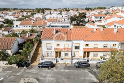 Moradia T3 para Venda em Malagueira e Horta das Figueiras