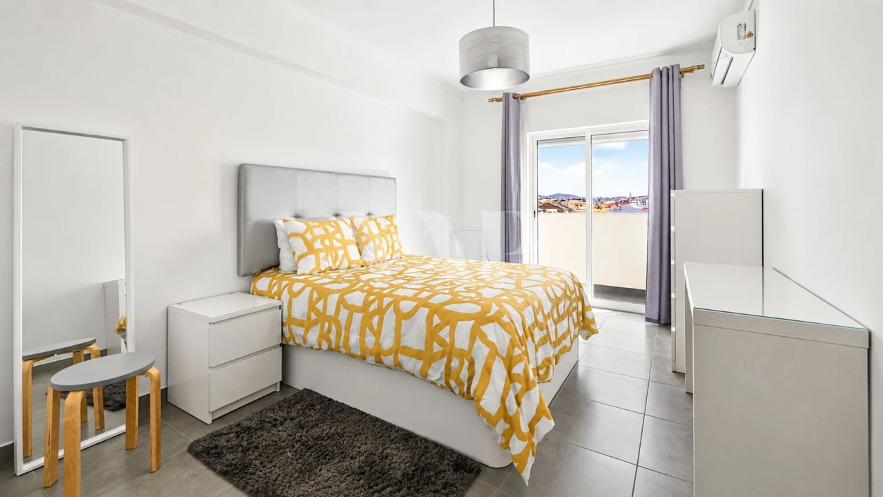 Apartamento T2 para Venda em Quarteira Foto 14