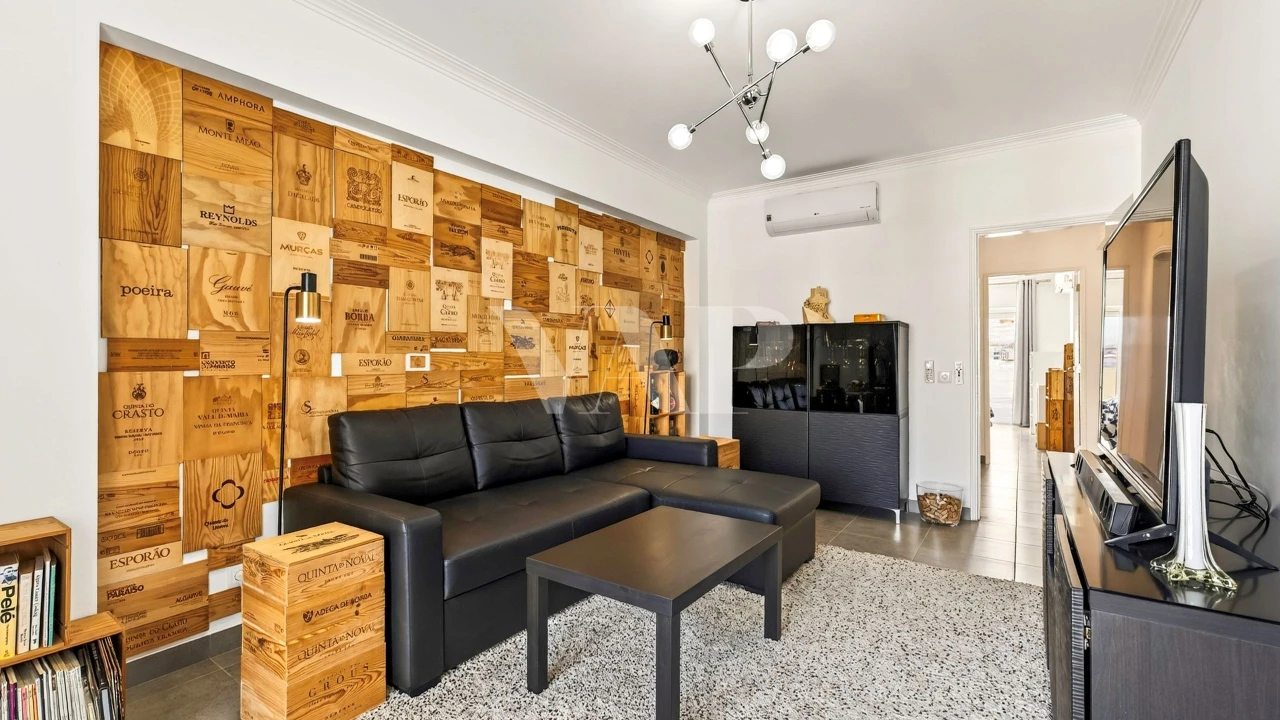 Apartamento T2 para Venda em Quarteira Foto 1