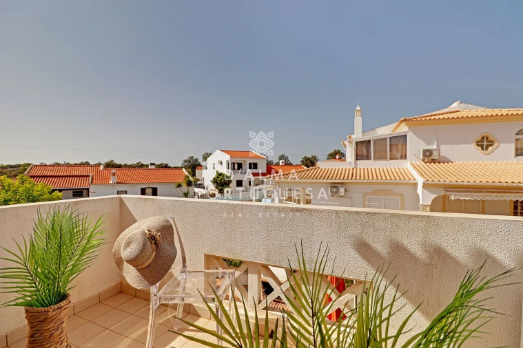 Moradia T3 para Venda em Albufeira e Olhos de Água Foto 2