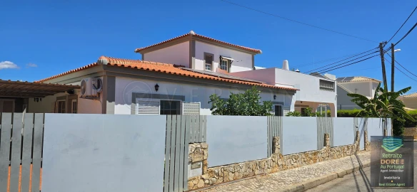 Moradia T4 para Venda em Lagoa e Carvoeiro