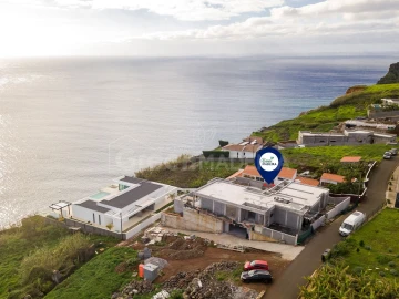 Moradia T3 para Venda em Estreito da Calheta