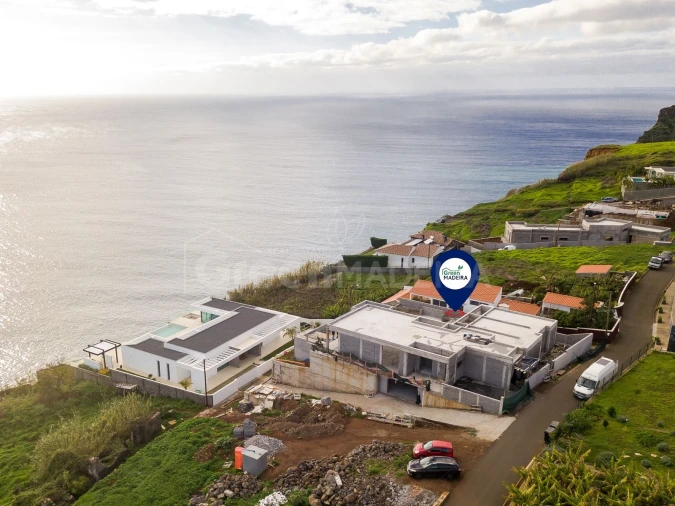 Moradia T3 para Venda em Estreito da Calheta Foto 24