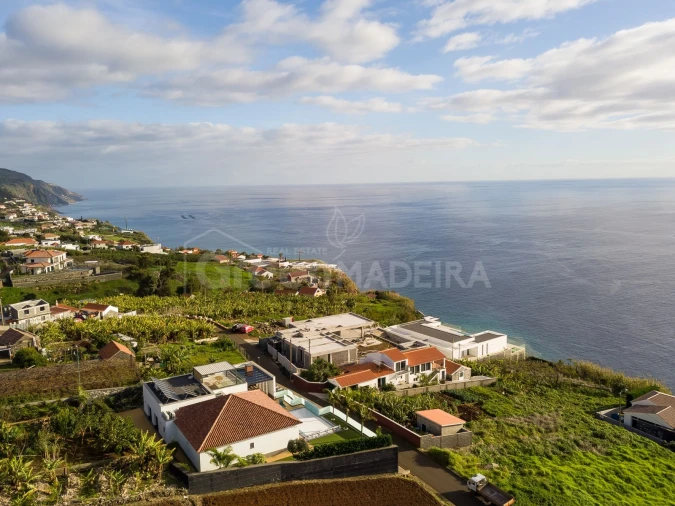 Moradia T3 para Venda em Estreito da Calheta Foto 25