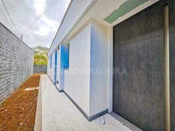 Moradia T3 para Venda em Ribeira Brava
