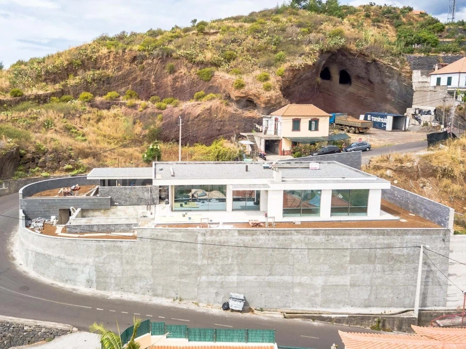 Moradia T3 para Venda em Ribeira Brava Foto 34