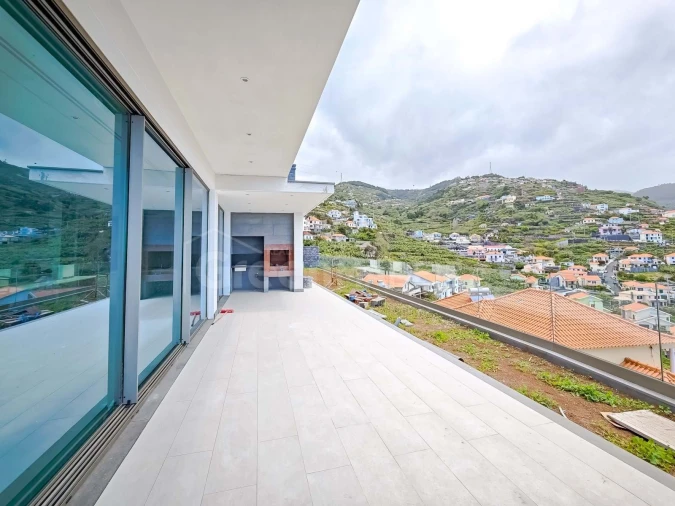 Moradia T3 para Venda em Ribeira Brava Foto 20