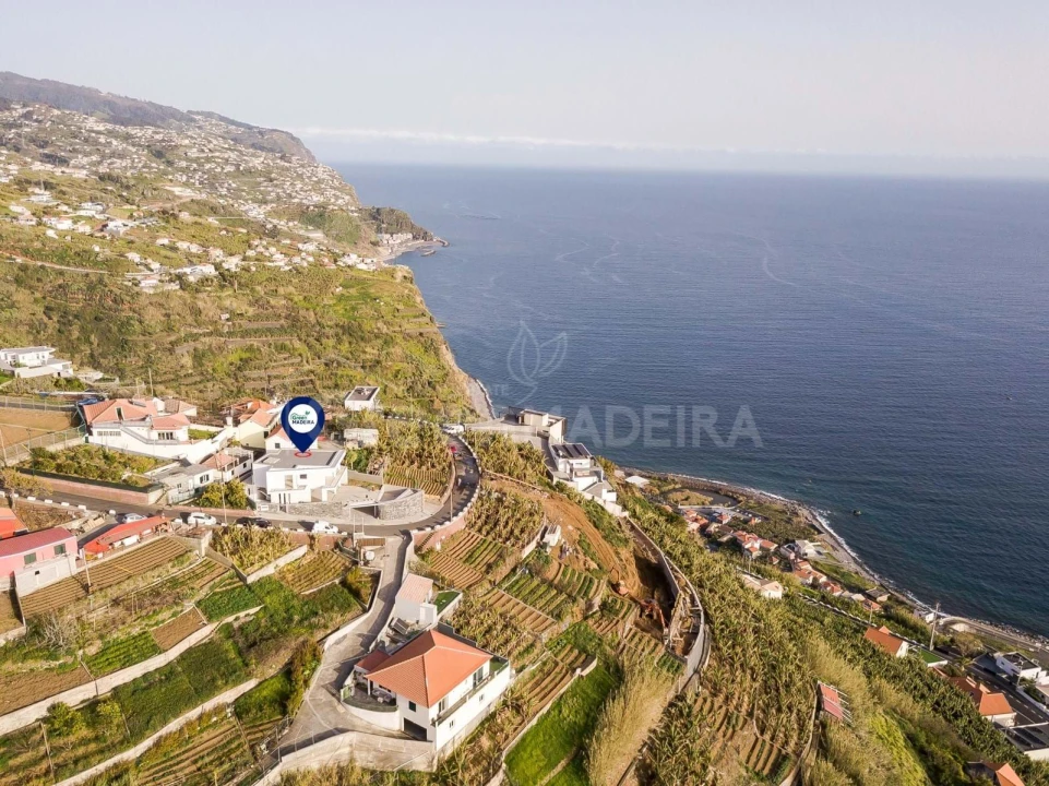 Moradia T4 para Venda em Ponta do Sol Foto 5