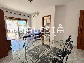 Apartamento T1 para Arrendamento em Albufeira e Olhos de Água