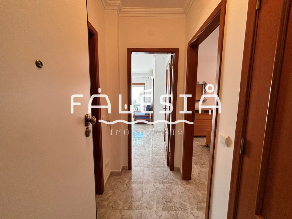 Apartamento T1 para Arrendamento em Albufeira e Olhos de Água Foto 2