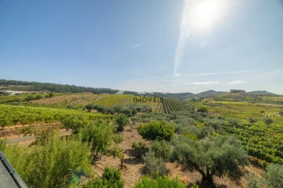 Moradia T2 para Venda em Noura e Palheiros