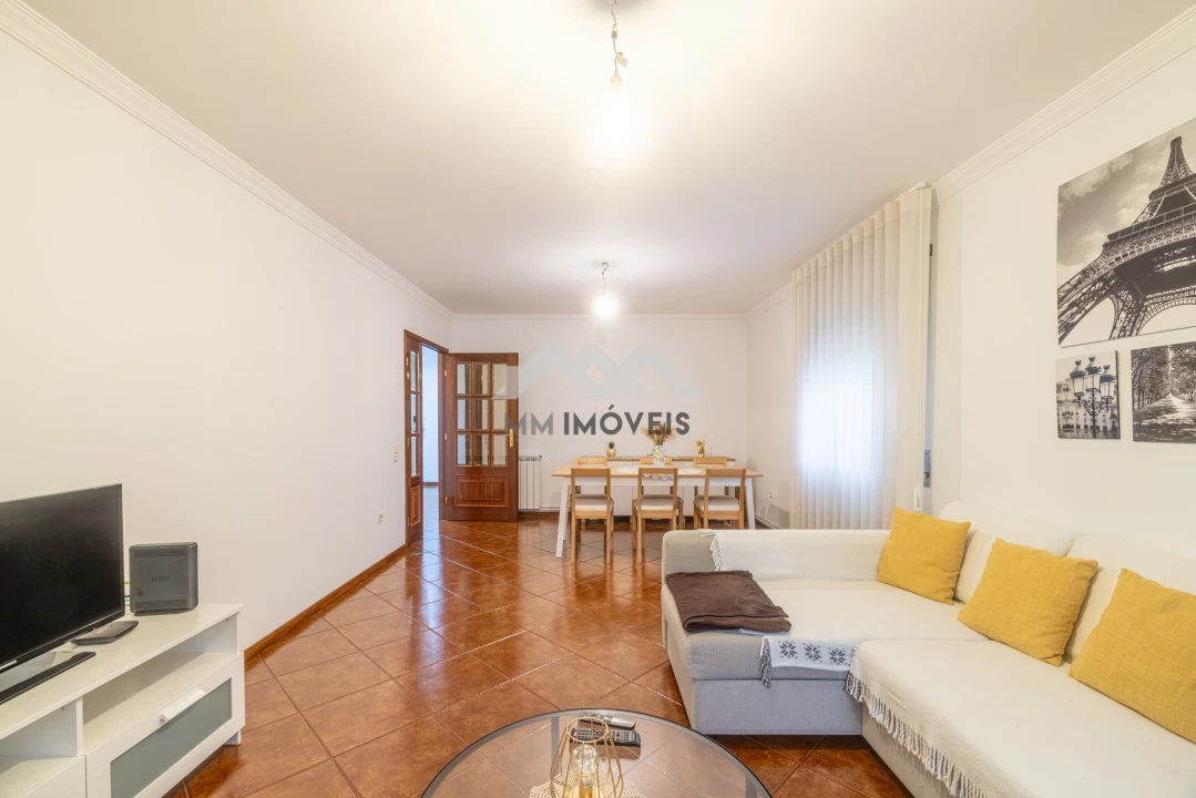 Apartamento T2 para Venda em Valongo Foto 10