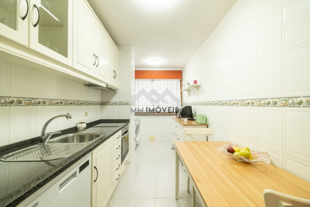 Apartamento T2 para Venda em Valongo Foto 9