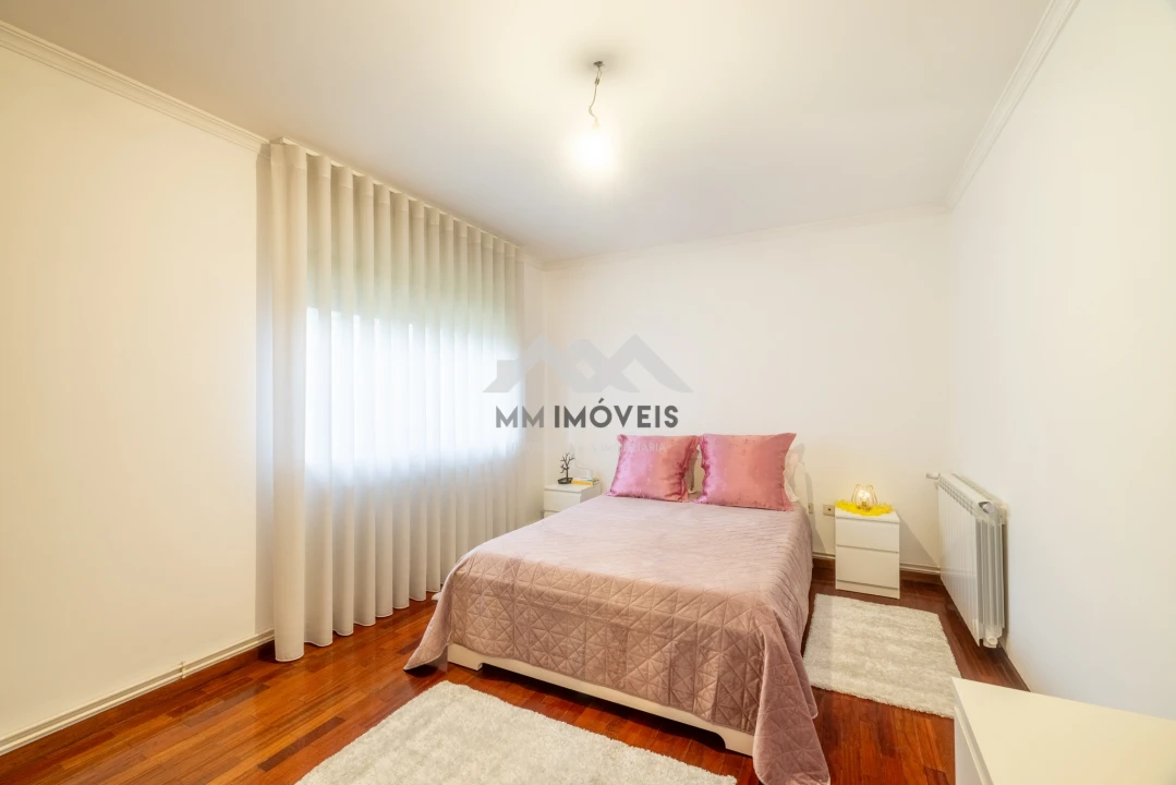 Apartamento T2 para Venda em Valongo Foto 7