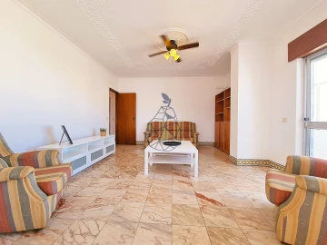 Apartamento T2 para Arrendamento em Portimão