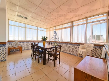 Apartamento T2 para Arrendamento em Portimão