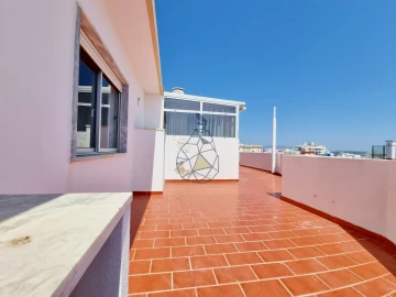 Apartamento T2 para Arrendamento em Portimão