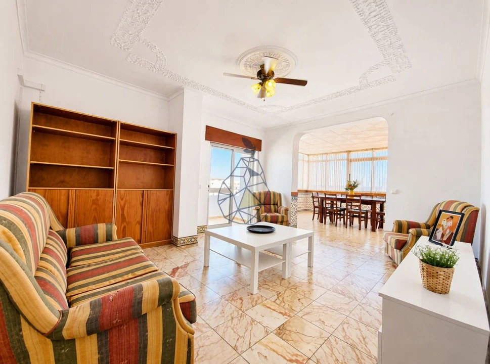 Apartamento T2 para Arrendamento em Portimão Foto 1