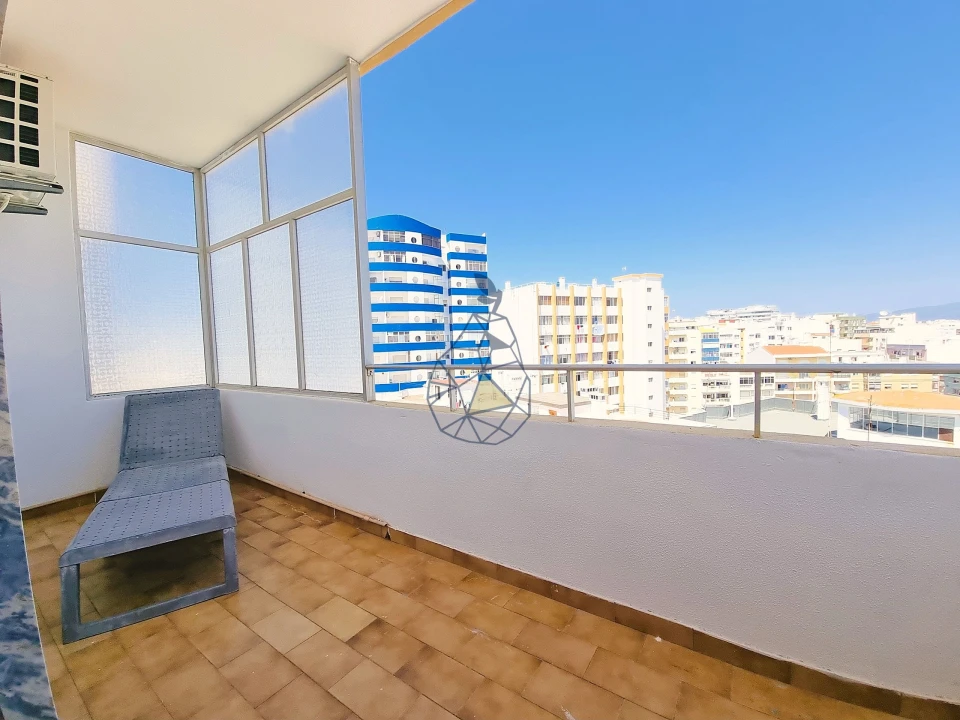 Apartamento T2 para Arrendamento em Portimão Foto 9