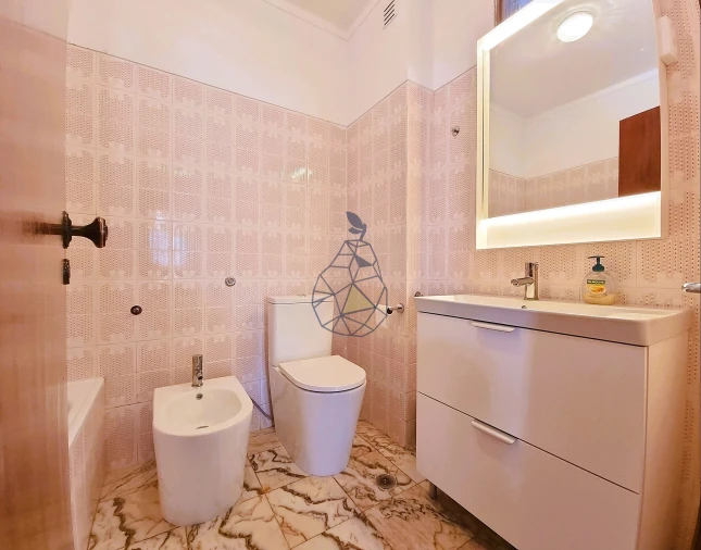 Apartamento T2 para Arrendamento em Portimão Foto 4