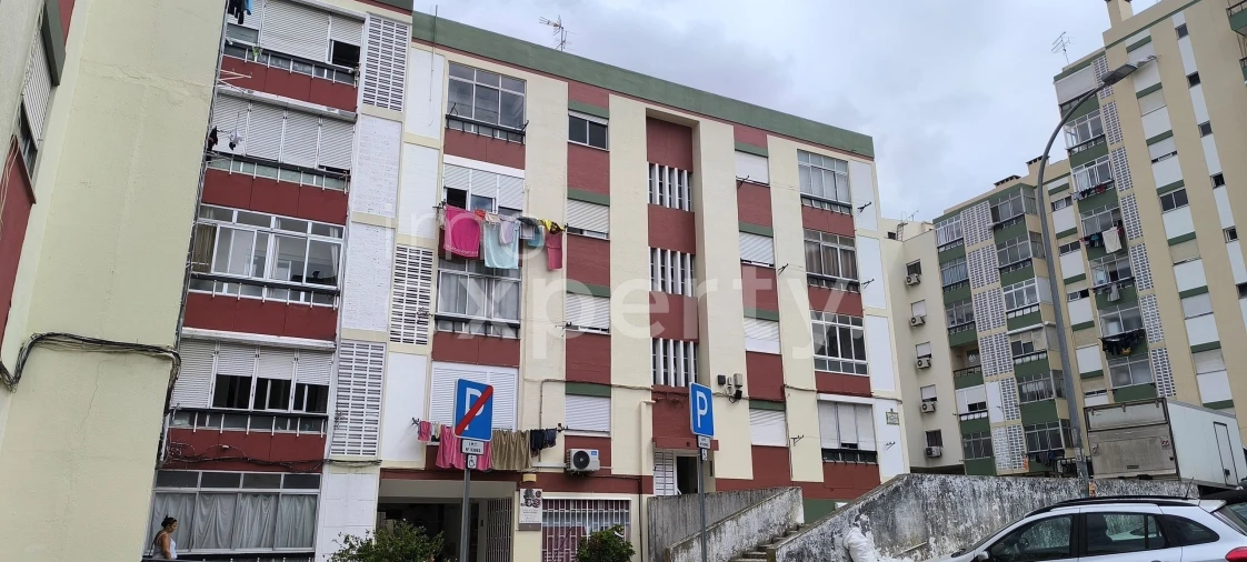 Apartamento T2 para Venda em Águas Livres Foto 12