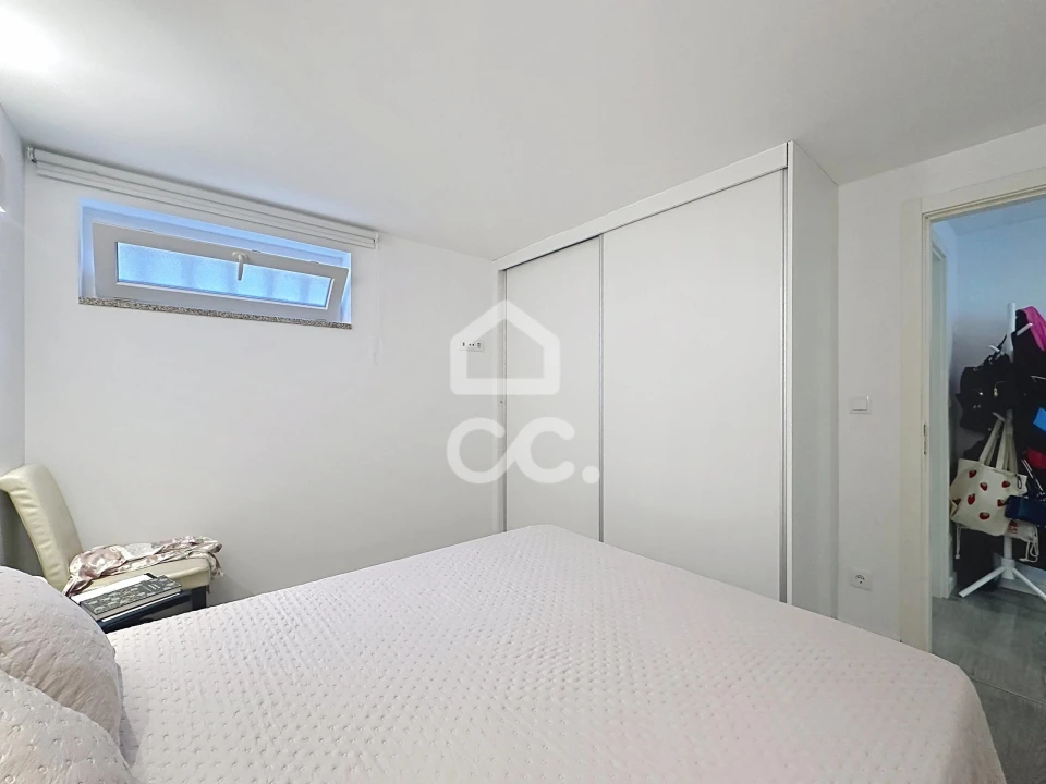 Apartamento T1 para Venda em Santa Maria Maior Foto 2