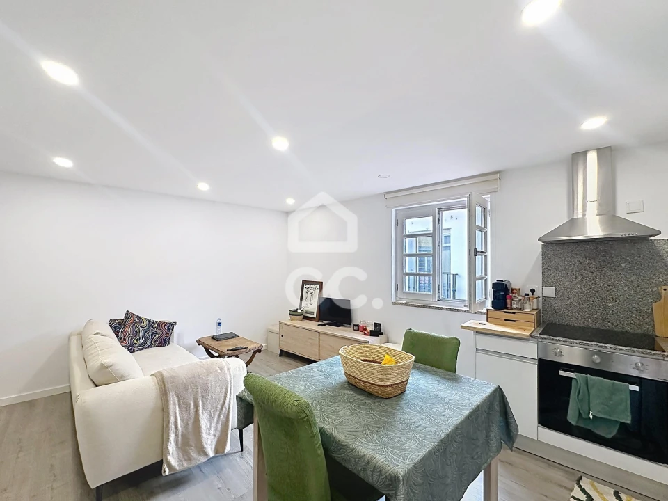 Apartamento T1 para Venda em Santa Maria Maior Foto 6