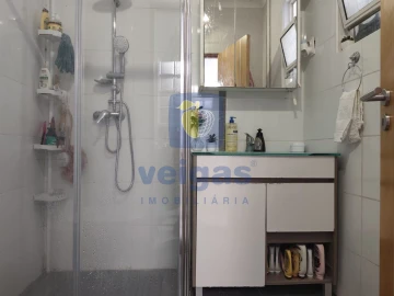Apartamento T2 para Venda em Baixa da Banheira e Vale da Amoreira